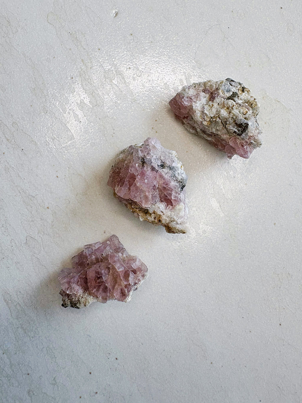 MINI lot par 3 : Fluorite rose - origine FRANCE